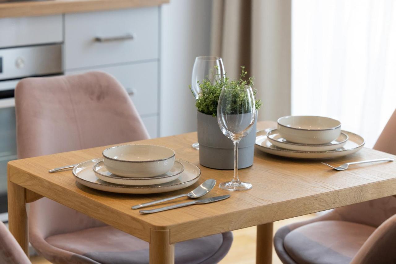 Apartament Z Tarasem W Centrum Swinoujscia By Noclegi Renters Свиноуйсьце Экстерьер фото